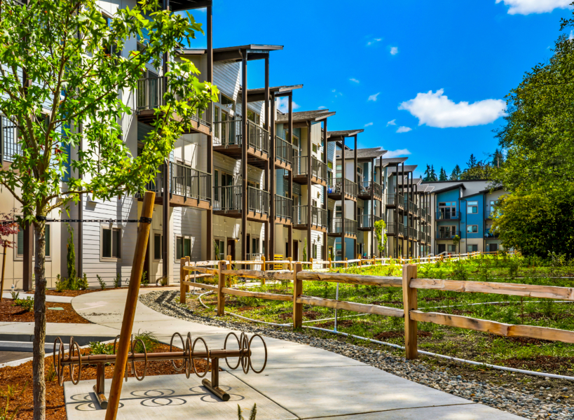 exterior of Centennial park apartments in Marysville, wa