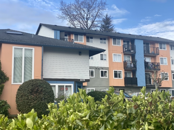 building at rivers landing apartments