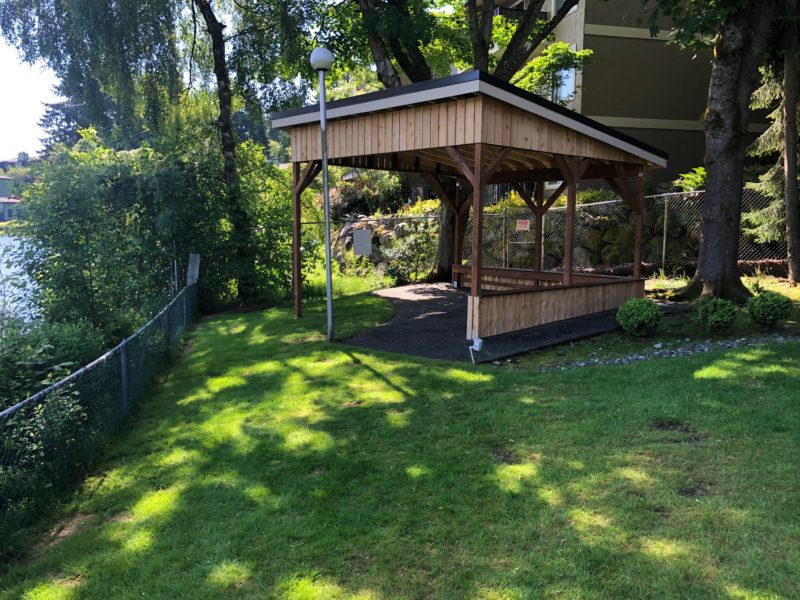 Gazebo at Fountainhead apartments in Everett, Wa