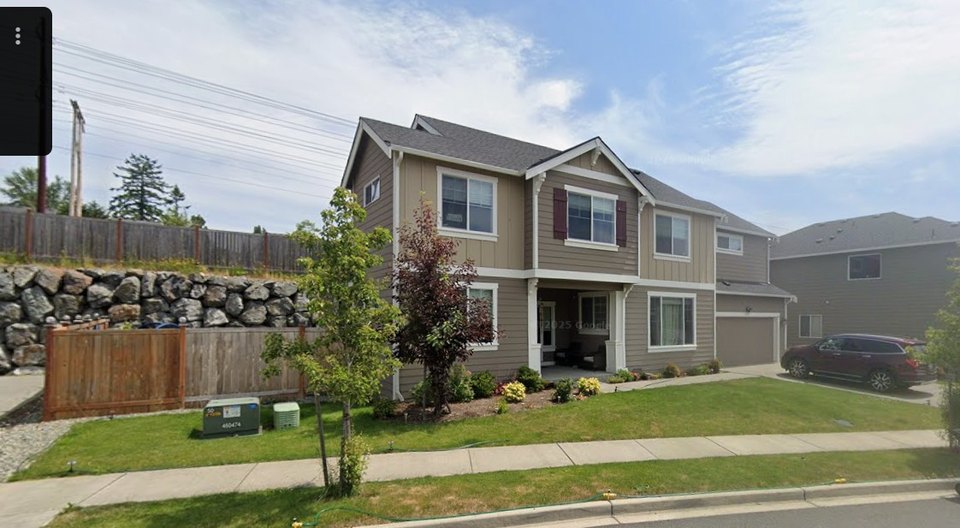 Modern apartments for rent in Marysville WA neighborhood view
